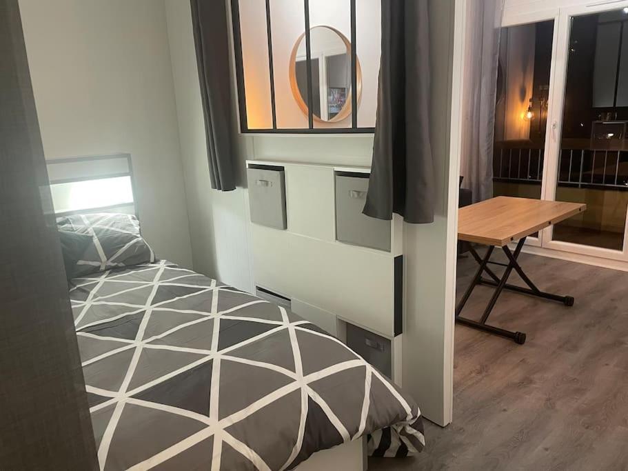 Apartamento Le Cocon Hyerois Hyères Exterior foto